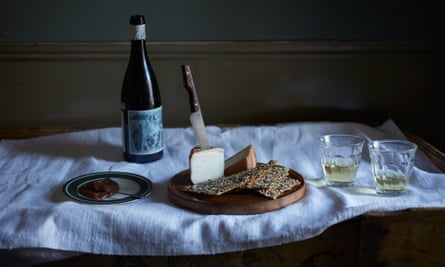 apple butter with cheese, wine and crackers