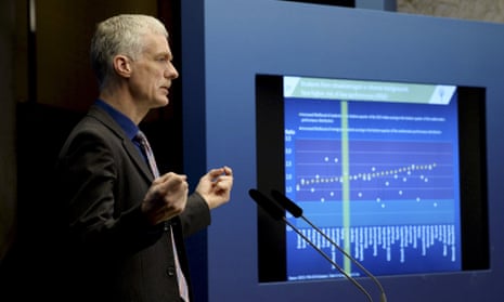 OECD Director for Education and Skills Andreas Schleicher takes Sweden to task over its declining education standards.