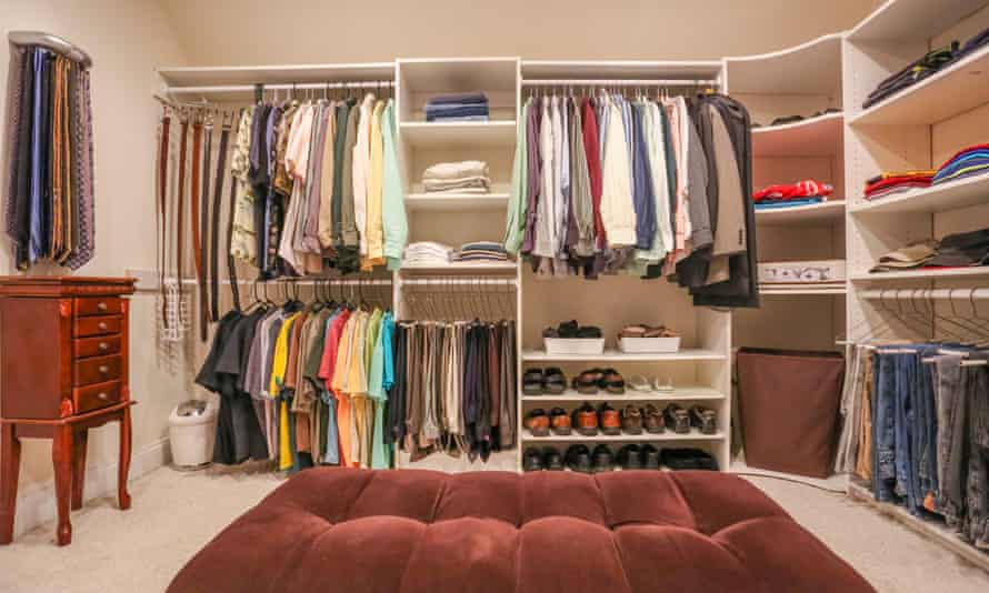 Order, order: a man's clothing, fully organised.