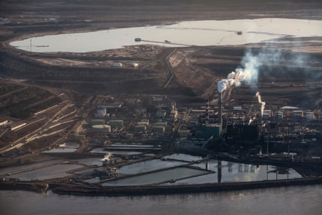 The Syncrude tar sand site near to Fort McMurray in Northern Alberta, Canada