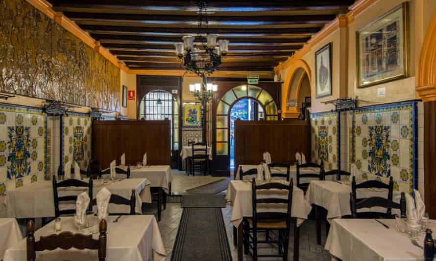 Interior of Can Culleretes, a 1786 dated restaurant, Barcelona, Catalonia, Spai