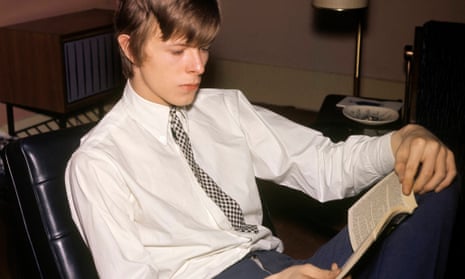 A young David Bowie (then Davy Jones) in 1965 fitting in his eight books a day.
