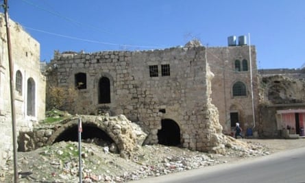 Ancient buildings in the ancient city began to crumble and decay.