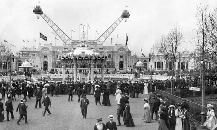 The 'flip-flap' ride at the Franco-British Exhibition held at White City, London, 1908.