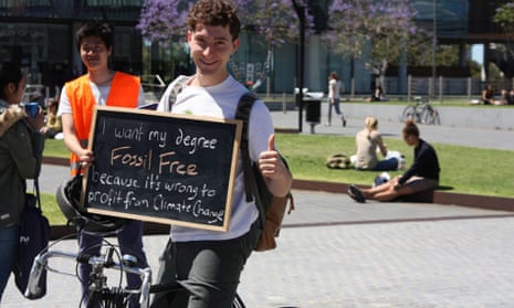 USYD student send a message to his university management on 15 October 2013