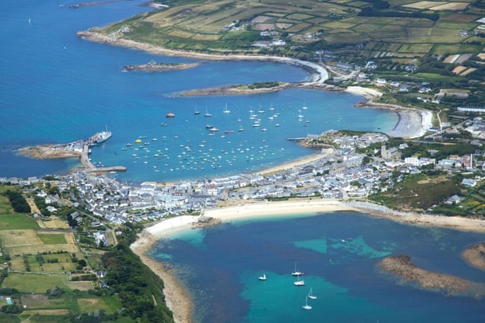 From Tresco to St. Mary's: The Best of the Scilly Isles Awaits You - A Dive into St. Mary's