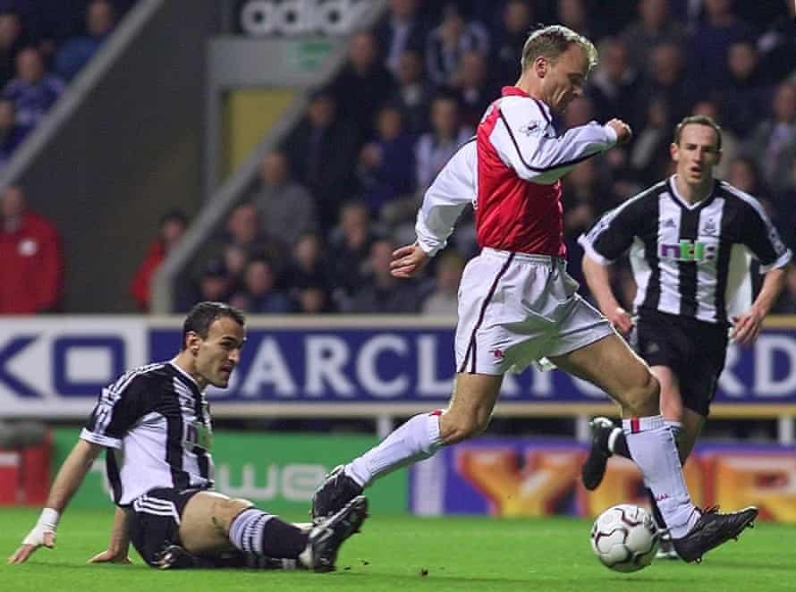 Nikos Dabizas can only watch on as Bergkamp gives Arsenal the lead.