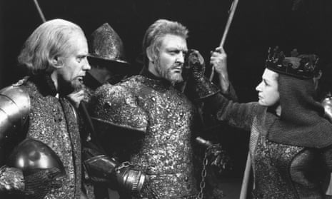 Peggy Ashcroft, with Donald Sinden and Royal Shakespeare Company members, in the 1963 production The Wars of the Roses.