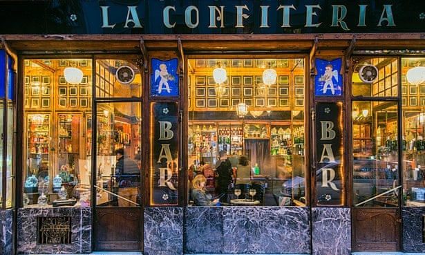 The 'beautiful, classic, gold shimmering bar', La Confiteria.