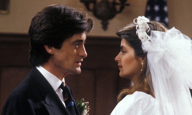 Roger Rees and Kirstie Alley in Cheers, 1982.