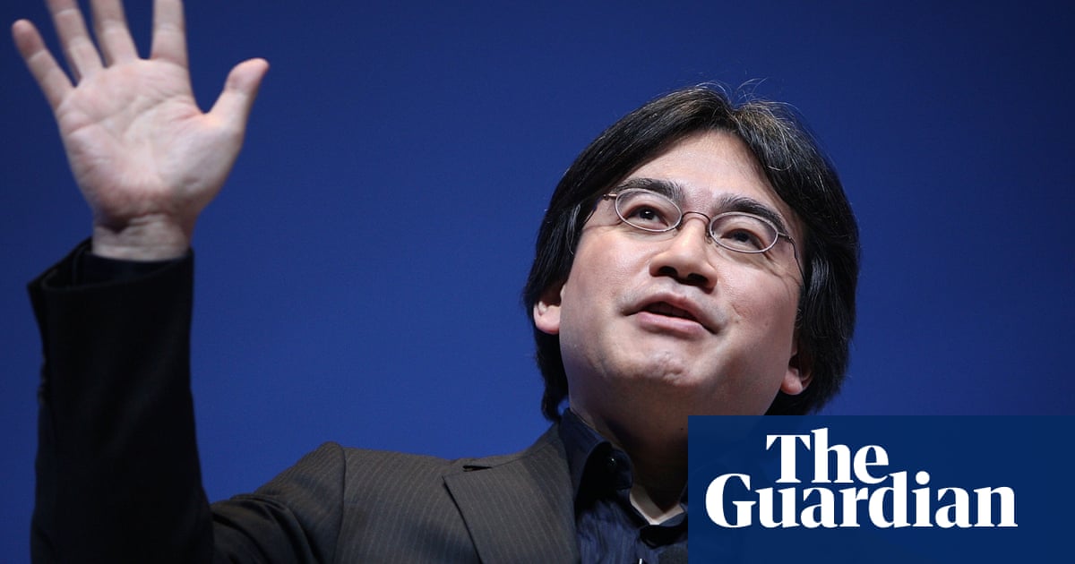Satoru Iwata Changed The Whole Games Industry And Now Leaves It In Mourning Games The Guardian