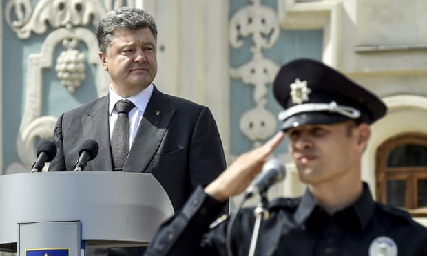 Ukraine's president, Petro Poroshenko, and Kiev police