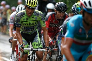 Alberto Contador puts in the effort