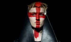 Gareth Pugh - Runway - LFW FW15