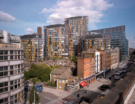 NEO Bankside, London, United Kingdom. Architect: Rogers Stirk Harbour + Partners, 2013. 