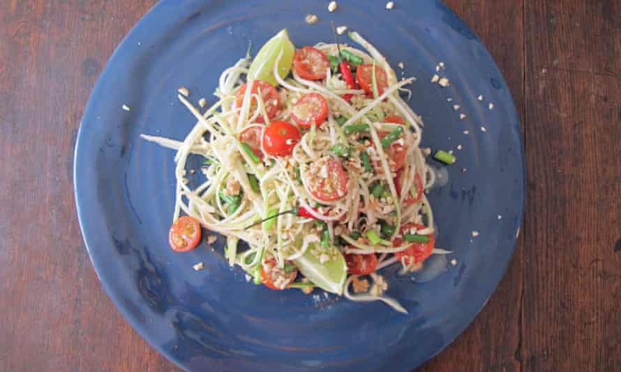 How To Make The Perfect Som Tam Salad The Guardian