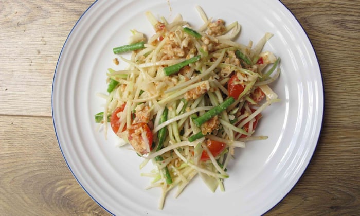 How To Make The Perfect Som Tam Salad The Guardian