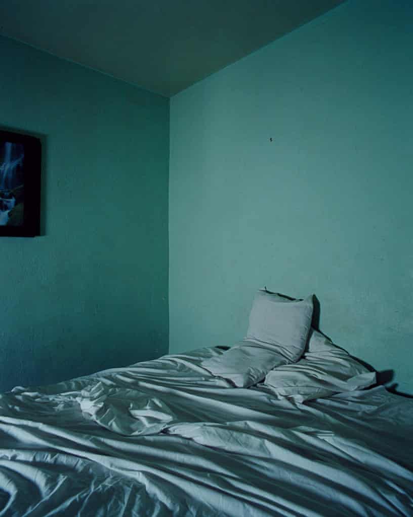 Todd Hido: 3878, from Interiors/Motels (2005).