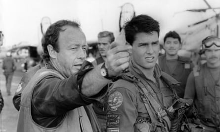Tom Cruise with director Tony Scott on the set of Top Gun in 1986.