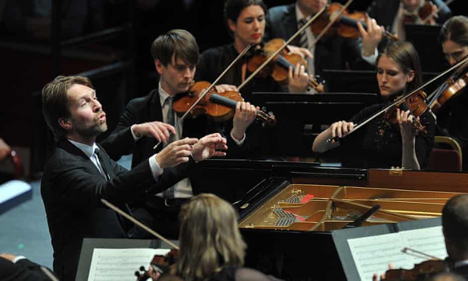 Leif Ove Andsnes directs the Mahler Chamber Orchestra from the piano in the first of three concerts across which they perform all five Beethoven Piano Concertos at the BBC Proms 2015.