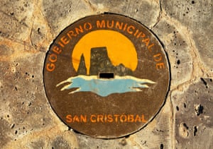 <strong>San Cristobal, Ecuador<br></strong>The drainage cover features the municipal emblem