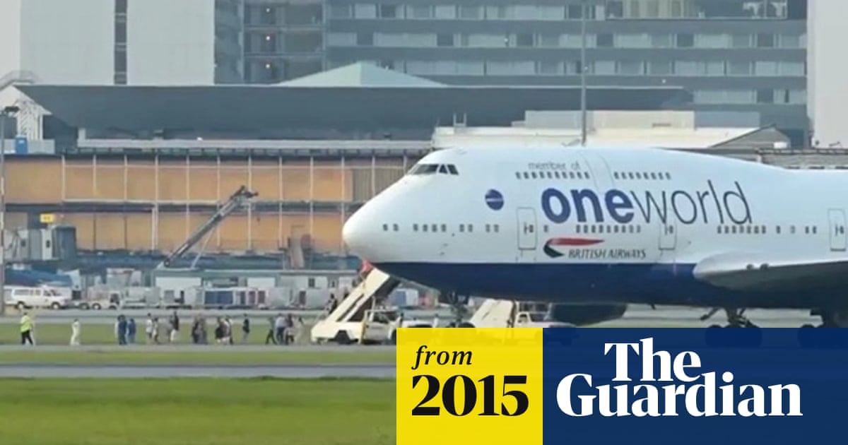 British Airways flight evacuated after bomb threat - video | World news ... <strong>Bomb Threat Forces Evacuation of British Airways Flight in Bermuda</strong> British Airways flight evacuated after bomb threat - video | World news ...