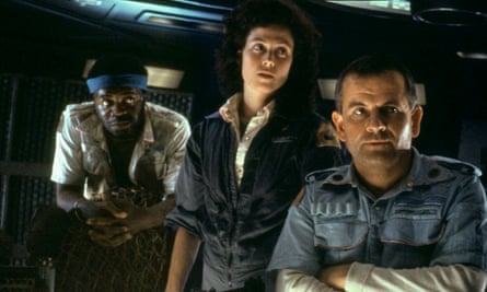 Holm, right, with Yaphet Kotto and Sigourney Weaver in Alien.