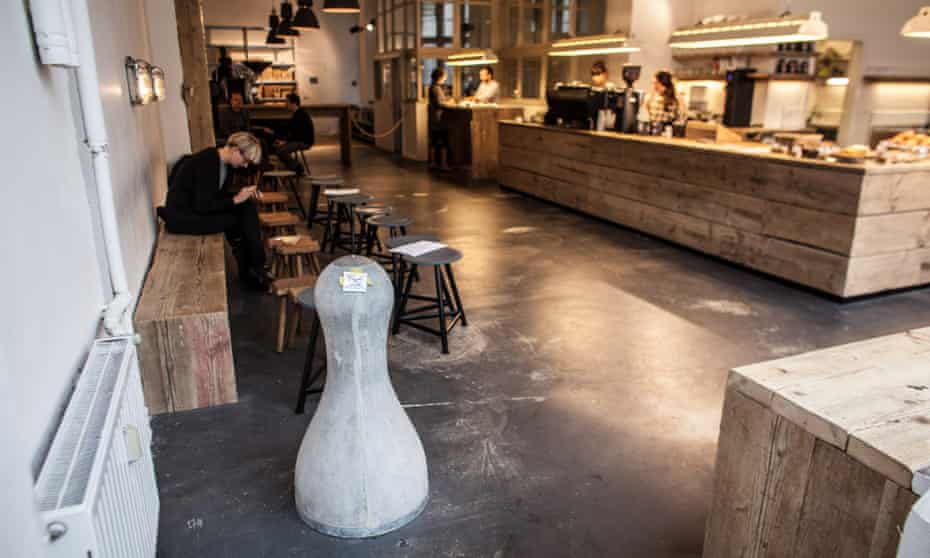 The Barn, a coffee shop in Berlin, which does not serve milk or sugar with coffee.
