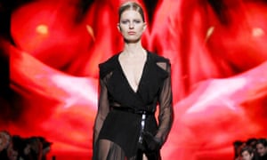 Karolina Kurkova on catwalk in Donna Karan show.