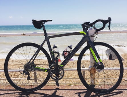 The Colnago AC-R Disc enjoying some rays on Hastings seafront.