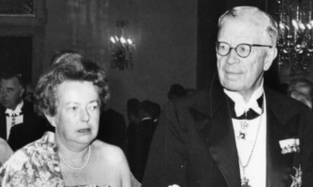Maria Goeppert-Mayer (1906-1972) at the Nobel ceremony with King Gustaf Adolf