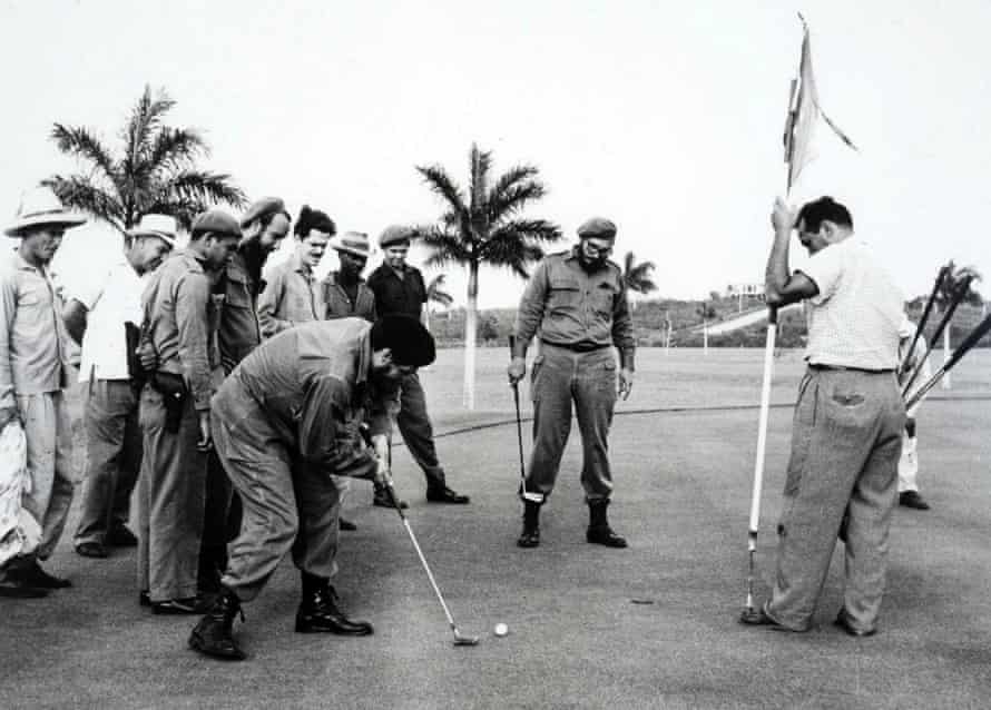 Che Guevara and Fidel Castro play golf, 1962