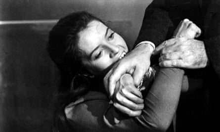 Modern vampires do not have sharp teeth.