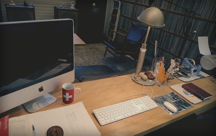 Here S Haruki Murakami S Desk Is Yours As Tidy Books The