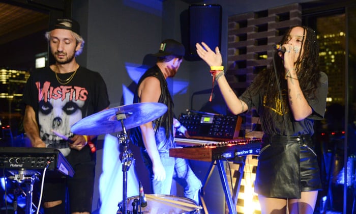 Zoë Kravitz Why Do Stories Happen To White People And Everyone