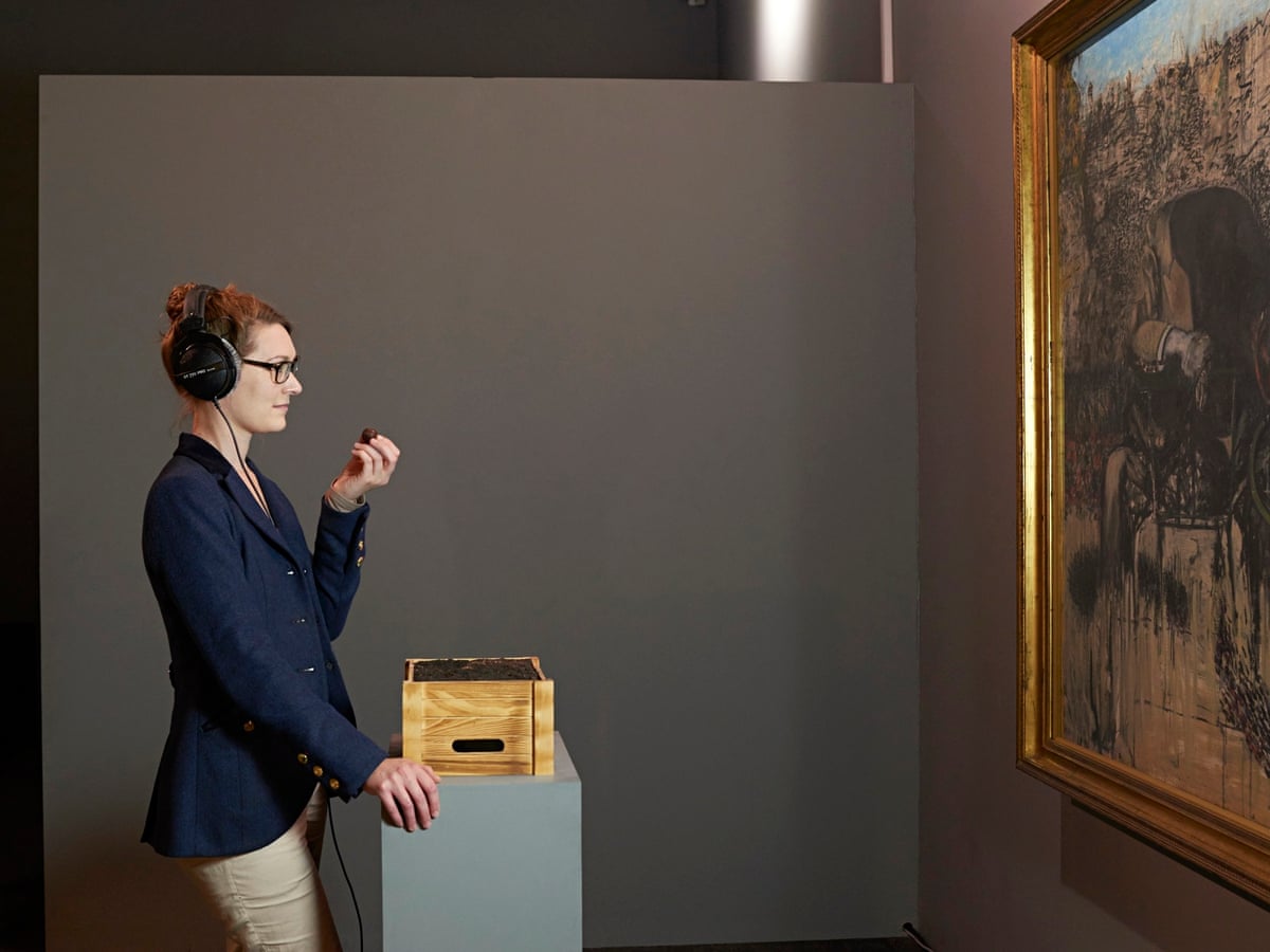 Don T Just Look Smell Feel And Hear Art Tate S New Way Of