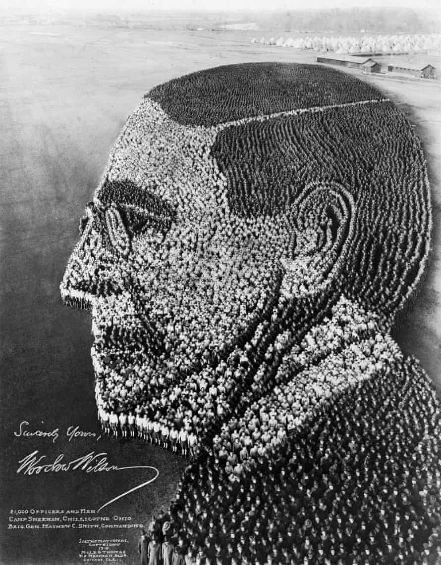 President  Woodrow Wilson, 21,000 men at Camp Sherman, Chillicothe, Ohio, October 31, 1918.