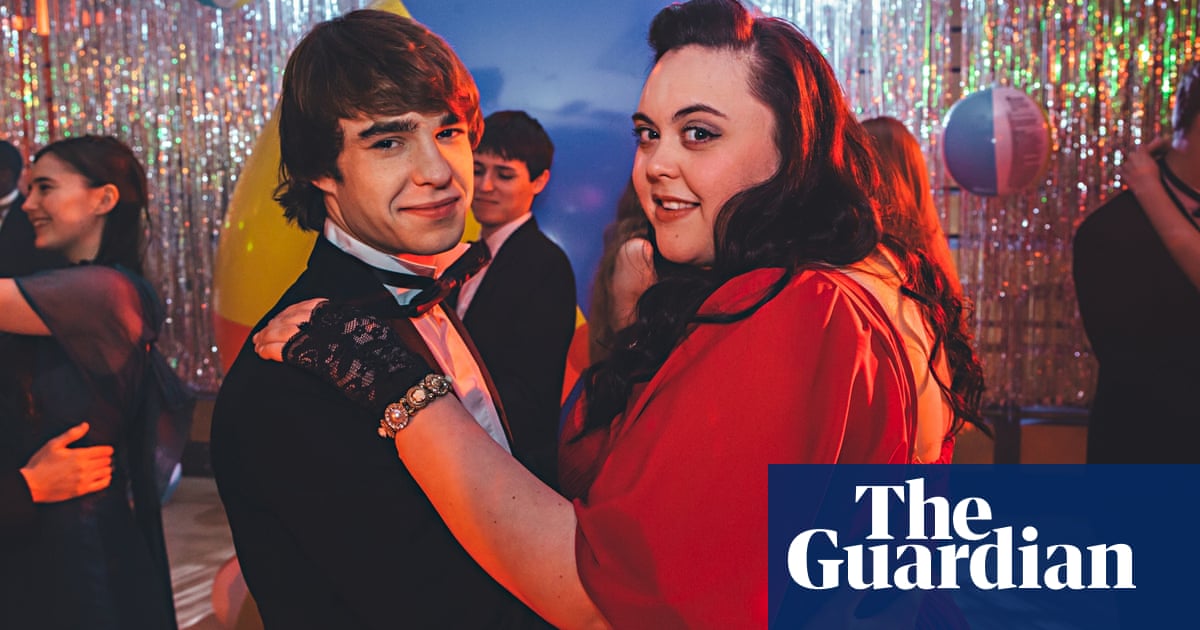 My Mad Fat Diary Box Set Review A Teen Drama That Leaves You Cheering Tv Comedy The Guardian My Mad Fat Diary Box Set Review A Teen Drama That Leaves You Cheering Tv Comedy The Guardian