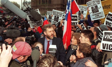 Corbyn with anti-Pinochet demonstrators outside the House of Commons in 1998.