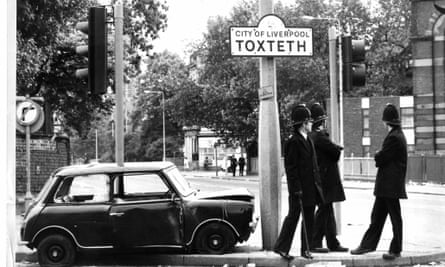 Between 1971 and 1981, the population of Toxteth fell by more than a third.