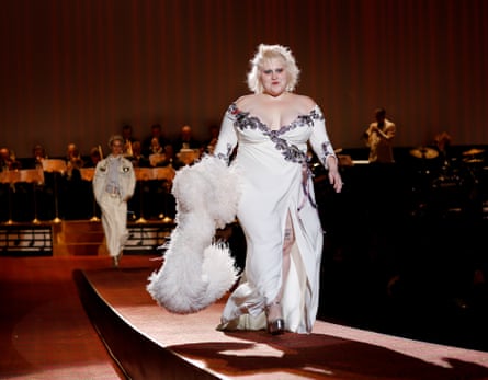 Beth Ditto on the catwalk Marc Jacobs catwalk.