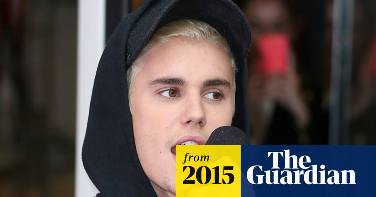 Justin Bieber Back At No 1 With What Do You Mean Uk Charts The Guardian Justin Bieber Back At No 1 With What Do You Mean Uk Charts The Guardian