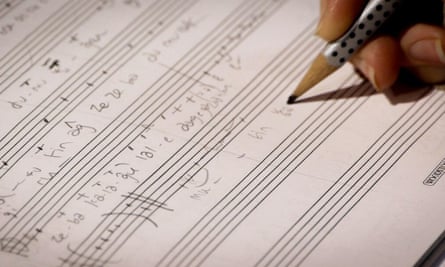 The lyre ensemble deals
