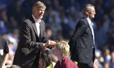 Arsene Wenger and Claudio Ranieri, right, at the 2002 FA Cup final, in which Arsenal beat Chelsea 2-0.