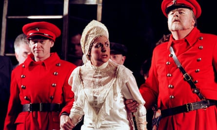 Vivan Tierney in Lady Macbeth of Mtsesnk in ENO's 2001 production directed by David Pountney.