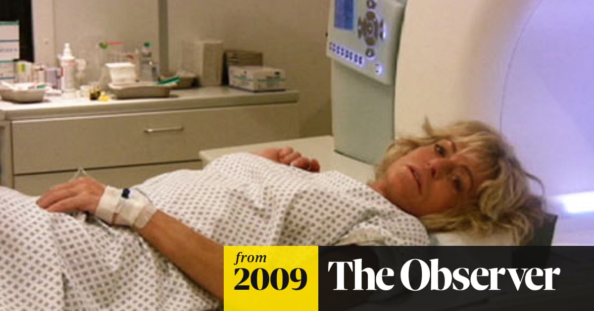 As Charlie S Angels Star Lies Dying She Begs For Camera To