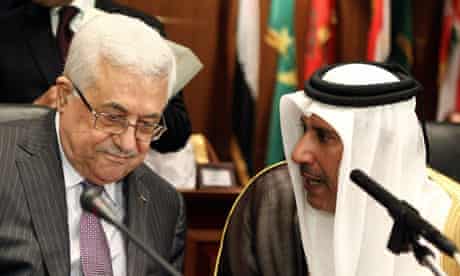 Mahmoud Abbas, left, and Sheikh Hamad bin Jassim al-Thani