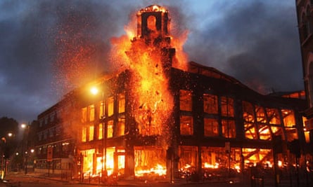 Tottenham Riots A Peaceful Protest Then Suddenly All Hell Broke Loose London The Guardian