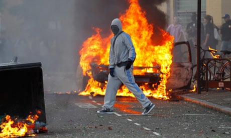Riots break out in north London