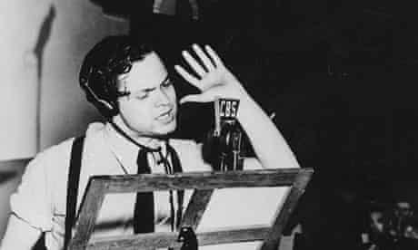 Orson Welles broadcasts War of the Worlds